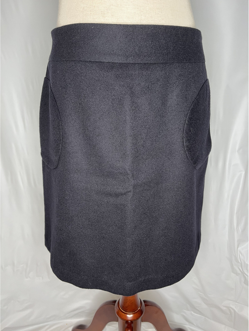 Preloved J.McLaughlin Women's Black Skirt Size 6